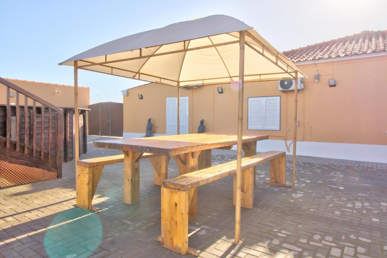Amadeus Villa Монкарапашо Екстериор снимка