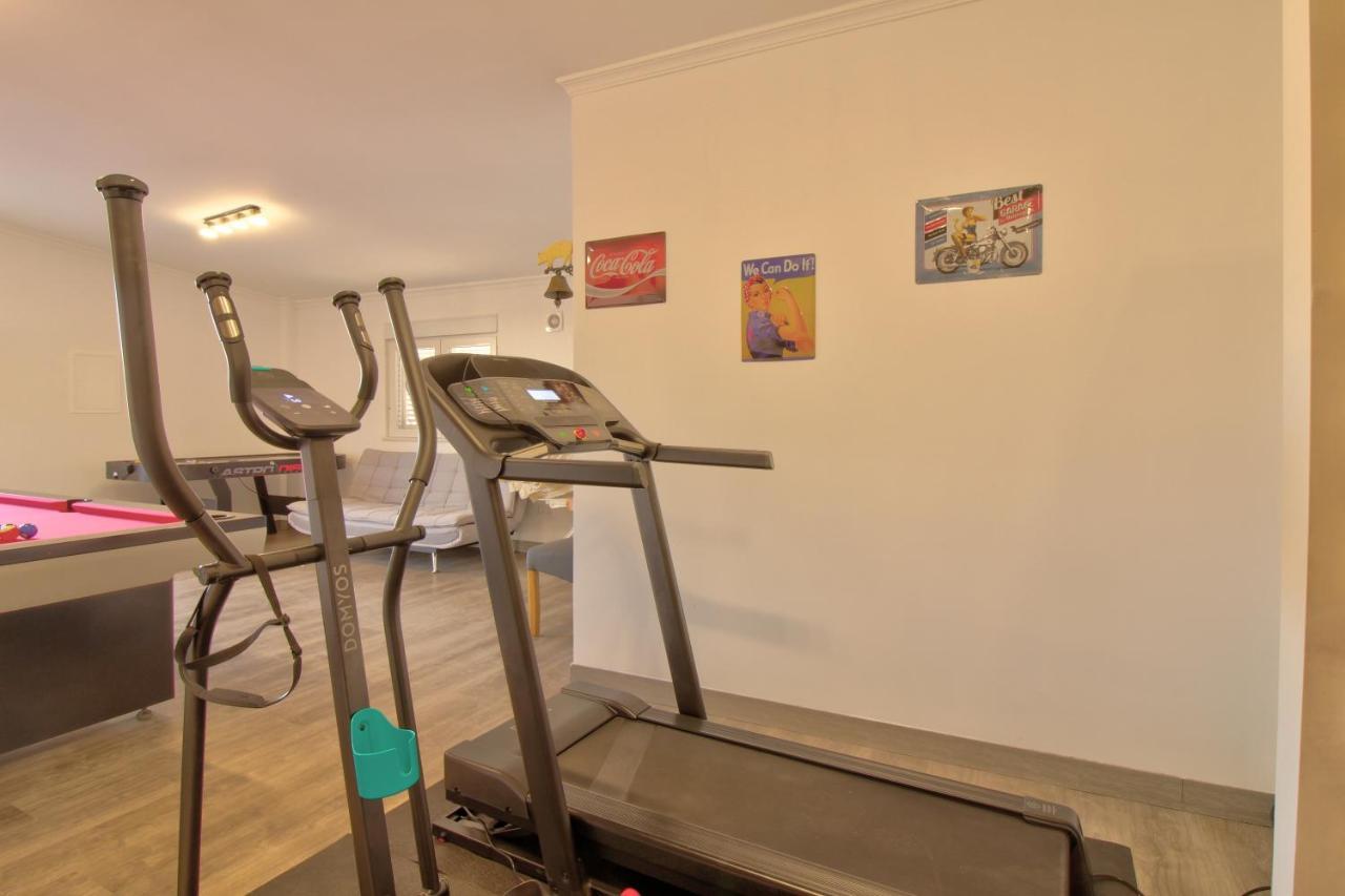 Amadeus Villa Монкарапашо Екстериор снимка