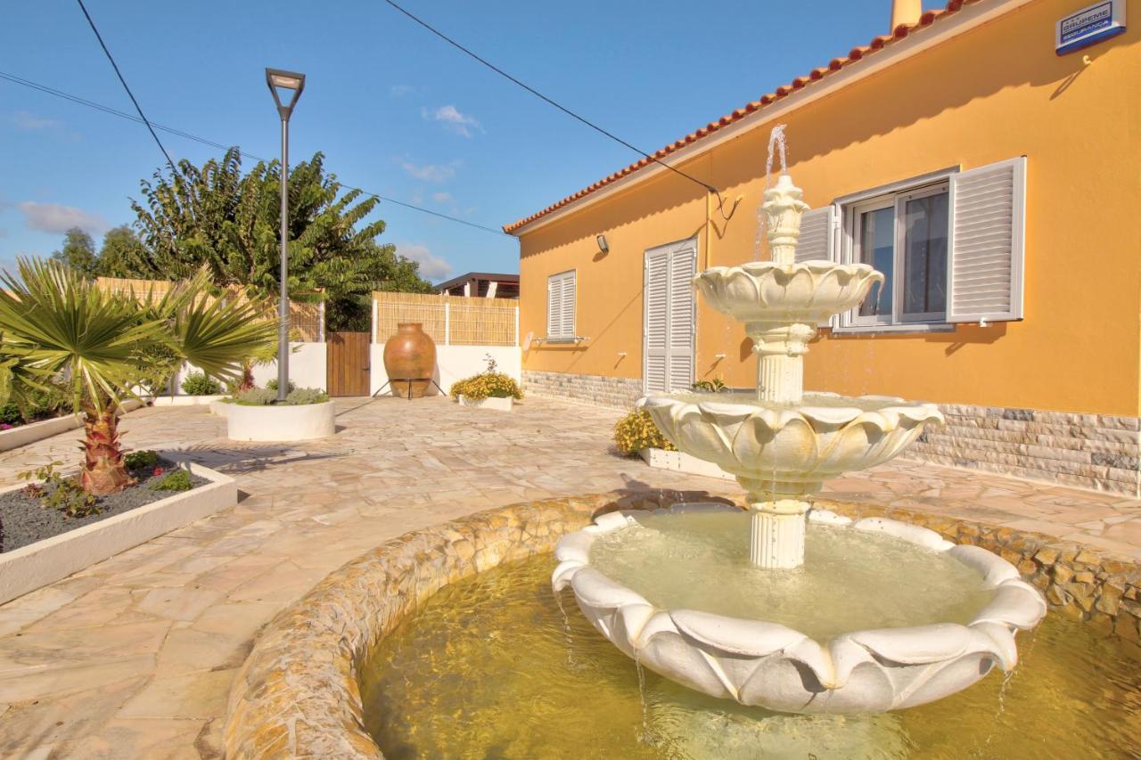 Amadeus Villa Монкарапашо Екстериор снимка